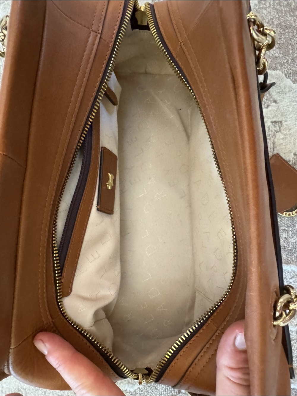 RADLEY LONDON Chestnut Brown Leather Shoulder Bag with Gold Chain Handles - Picture 4 of 5